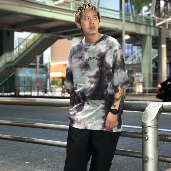 <img class='new_mark_img1' src='https://img.shop-pro.jp/img/new/icons1.gif' style='border:none;display:inline;margin:0px;padding:0px;width:auto;' />【LEFLAH】OLD-E arch tie-dye tee (GRN)