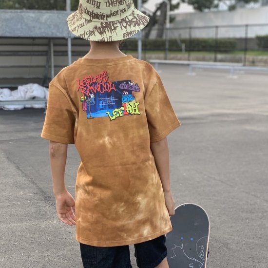 <img class='new_mark_img1' src='https://img.shop-pro.jp/img/new/icons1.gif' style='border:none;display:inline;margin:0px;padding:0px;width:auto;' />【LEFLAH】shop flyer tie-dye kids tee (BRW)