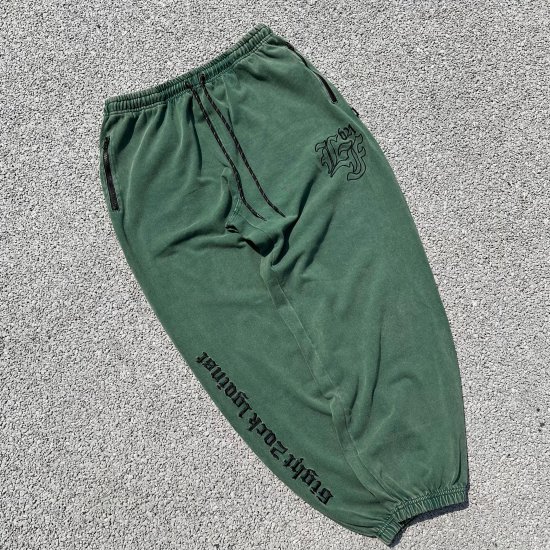 <img class='new_mark_img1' src='https://img.shop-pro.jp/img/new/icons1.gif' style='border:none;display:inline;margin:0px;padding:0px;width:auto;' />LEFLAHchemical wash sweat pants (GRN)