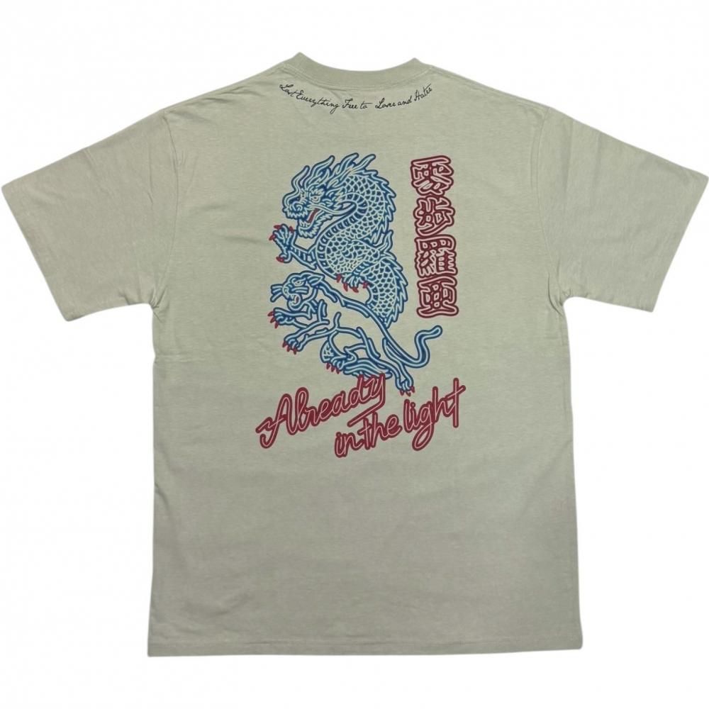 <img class='new_mark_img1' src='https://img.shop-pro.jp/img/new/icons1.gif' style='border:none;display:inline;margin:0px;padding:0px;width:auto;' />LEFLAH NEON Tee (KHA)