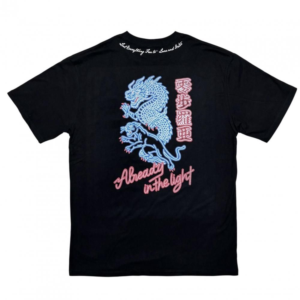 <img class='new_mark_img1' src='https://img.shop-pro.jp/img/new/icons1.gif' style='border:none;display:inline;margin:0px;padding:0px;width:auto;' />LEFLAH NEON Tee (BLK)