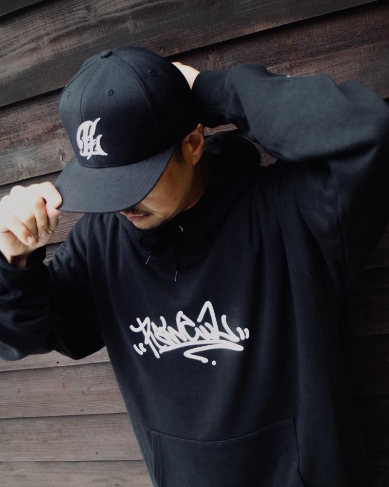 <img class='new_mark_img1' src='https://img.shop-pro.jp/img/new/icons1.gif' style='border:none;display:inline;margin:0px;padding:0px;width:auto;' />LEFLAHNOTFOUND MORE LOST LOGO CAP (BLK)