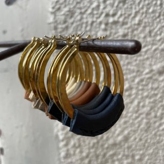 crescioni leather kiva earrings