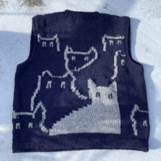 【30%OFF】MacMahon Knit 別注 Big Vest / Cats-Navy/Gray