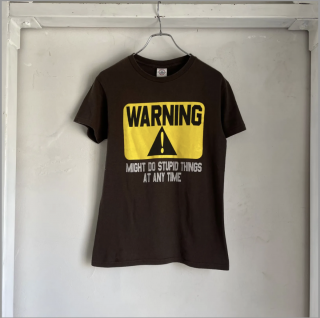 WARNIG TEE BROWN UT-2024-05022
